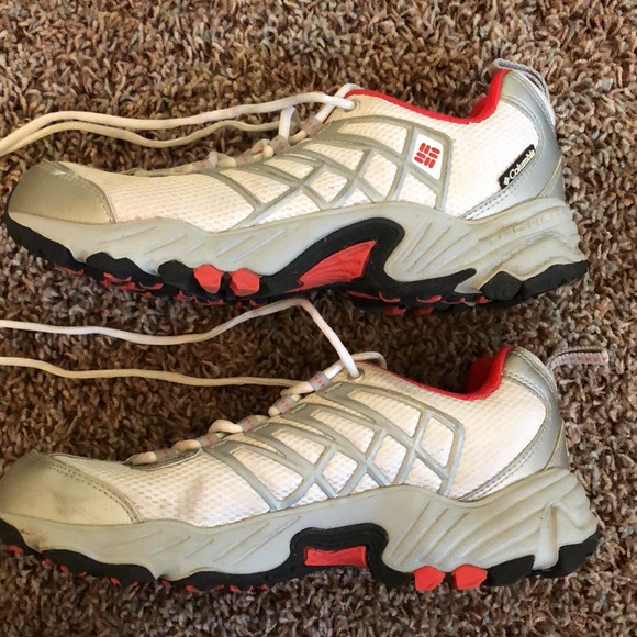 Columbia Techlite Hiking Tennishoes size 8 - Picture 3 of 6